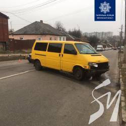 У Чернігові п’яний водій зніс стовп У Чернігові п’яний водій зніс стовп