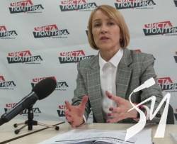 Ніна Лемеш написала заяву на звільнення Ніна Лемеш написала заяву на звільнення