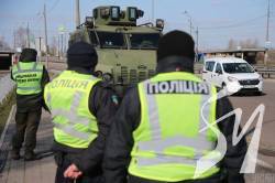 Українських поліцейських та нацгвардійців розпочнуть тестувати на коронавірус Українських поліцейських та нацгвардійців розпочнуть тестувати на коронавірус