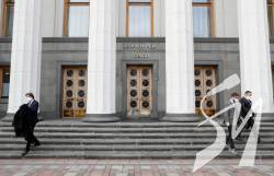 Рада схвалила законопроект, що дозволяє Укрпошті надавати фінансові послуги Рада схвалила законопроект, що дозволяє Укрпошті надавати фінансові послуги