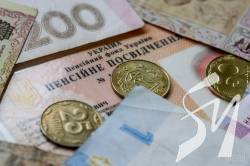 На Чернігівщині фахівці юстиції стягнули 62 мільйони гривень аліментів на користь 9,5 тисяч дітей На Чернігівщині фахівці юстиції стягнули 62 мільйони гривень аліментів на користь 9,5 тисяч дітей