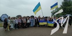 Патріотична акція до Дня Незалежності України в Чернігові Патріотична акція до Дня Незалежності України в Чернігові