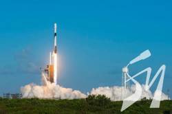 SpaceX запустила на орбіту ще 60 супутників Starlink. ВІДЕО SpaceX запустила на орбіту ще 60 супутників Starlink. ВІДЕО