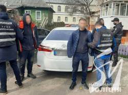 На Чернігівщині поліція затримала групу серійних квартирних злодіїв-гастролерів На Чернігівщині поліція затримала групу серійних квартирних злодіїв-гастролерів