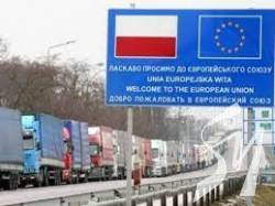 Польща спрямувала до України 29 вантажівок з гумдопомогою Польща спрямувала до України 29 вантажівок з гумдопомогою