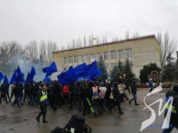 Біля Криму проходять тактико-спеціальні навчання МВС, присутній Президент Біля Криму проходять тактико-спеціальні навчання МВС, присутній Президент