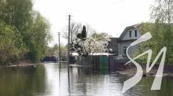10 будинків затопило повністю, городи у воді: наслідки повені у селищі Макошине 10 будинків затопило повністю, городи у воді: наслідки повені у селищі Макошине