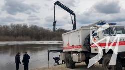 На Золотому березі у Чернігові знайшли залишки реактивного снаряда від Урагана На Золотому березі у Чернігові знайшли залишки реактивного снаряда від Урагана
