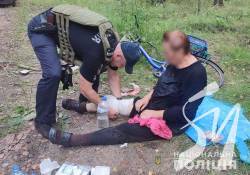 На Чернігівщині жінка підірвалася на ворожій розтяжці На Чернігівщині жінка підірвалася на ворожій розтяжці
