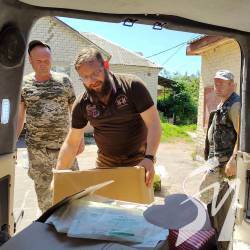 Як священик у блокадному Чернігові пік хліб, розносив допомогу і писав поезію Як священик у блокадному Чернігові пік хліб, розносив допомогу і писав поезію