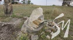 Росіяни зруйнували кам’яних половецьких баб біля Ізюму Росіяни зруйнували кам’яних половецьких баб біля Ізюму