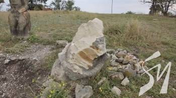 Росіяни зруйнували кам’яних половецьких баб біля Ізюму Росіяни зруйнували кам’яних половецьких баб біля Ізюму