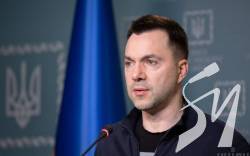 Арестович про вторгнення РФ з боку Білорусі: Спробують там щось зобразити на Чернігів і Київ Арестович про вторгнення РФ з боку Білорусі: Спробують там щось зобразити на Чернігів і Київ