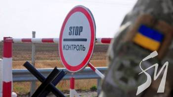 Зеленський доручив розглянути скасування безвізу з Білоруссю Зеленський доручив розглянути скасування безвізу з Білоруссю