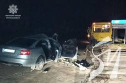У Чернігові п’яний водій на легковику врізався в пасажирський автобус У Чернігові п’яний водій на легковику врізався в пасажирський автобус