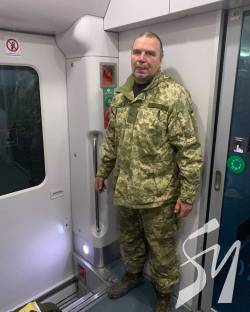 Вигнали з вагона через поганий запах: в УЗ відреагували на скандал з військовим Вигнали з вагона через поганий запах: в УЗ відреагували на скандал з військовим