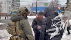 У Чернігові та Києві затримали злочинців, які вербували людей для нелегальної міграції У Чернігові та Києві затримали злочинців, які вербували людей для нелегальної міграції