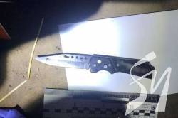 9 ударів ножем: у Чернігові патрульні затримали чоловіка, який напав на співмешканку