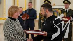 Президент вручив орден Золота Зірка матері Олександра Мацієвського Президент вручив орден Золота Зірка матері Олександра Мацієвського