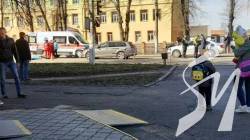 Перебігала на червоний сигнал світлофора: у Ніжині в ДТП загинула жінка Перебігала на червоний сигнал світлофора: у Ніжині в ДТП загинула жінка
