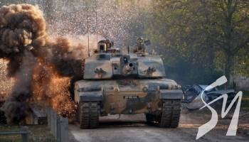 ̳      Challenger 2  